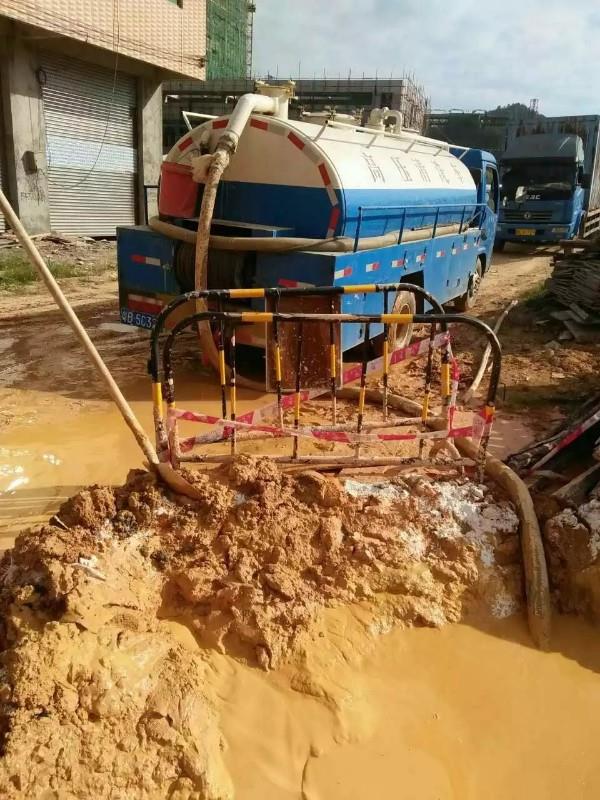 新政镇工地淤泥清淤