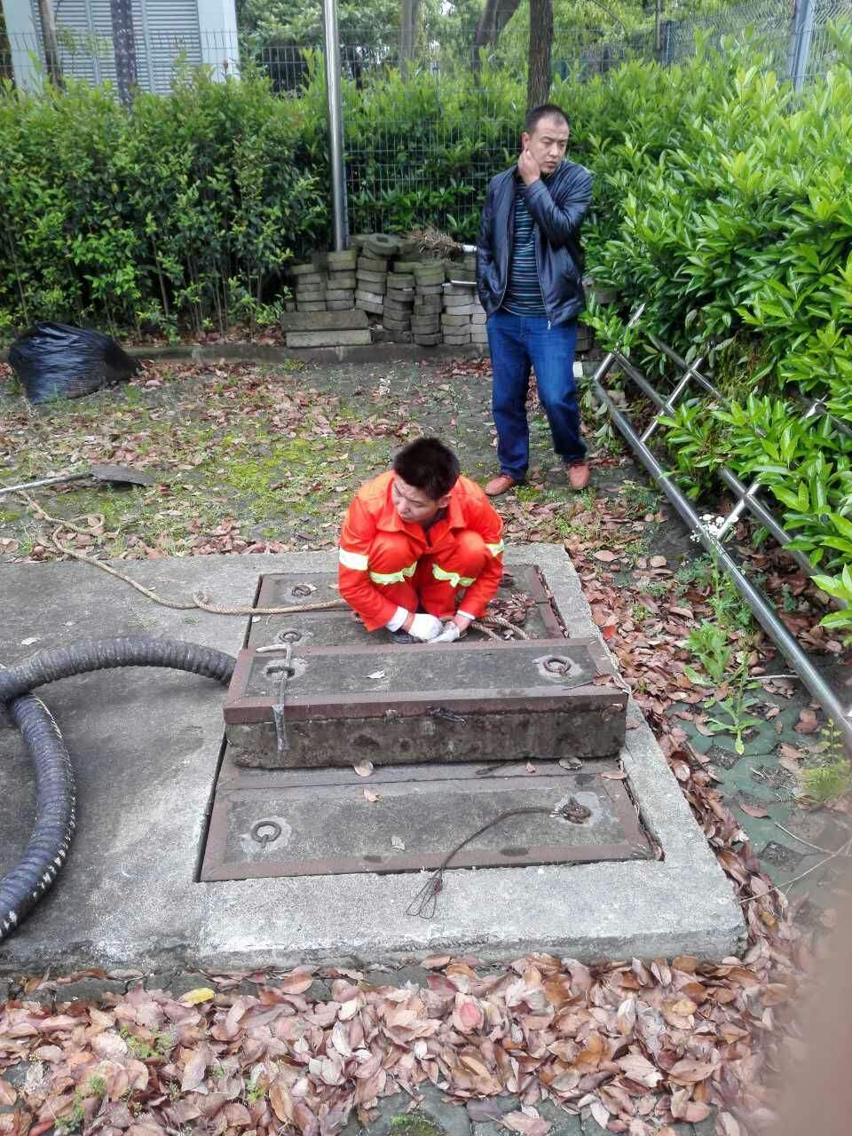 新政镇吸污抽粪