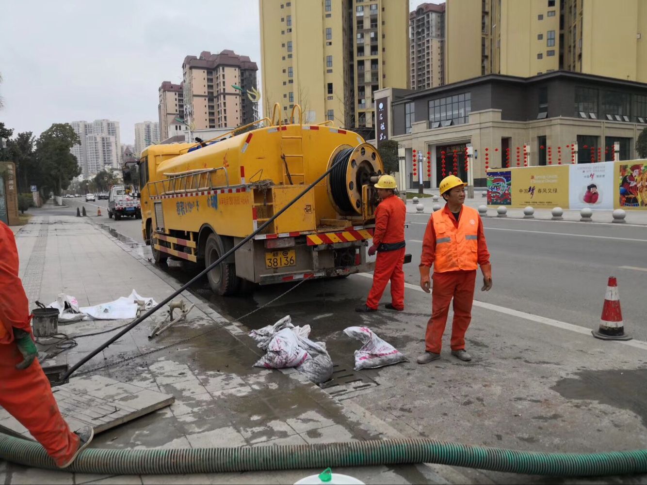 新政镇排污管道清淤-管道清洗